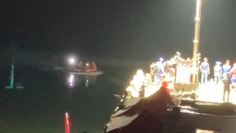 貴州黔西市載人游船傾覆事故已致3人遇難，14人正在搜救中