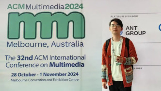 “95后”楼威任浙江师范大学教授，研究方向为医学人工智能