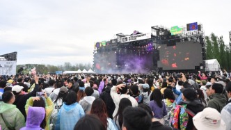工人日報關注跟著演出去旅游：票根經濟新模式興起，讓過路客變過夜客