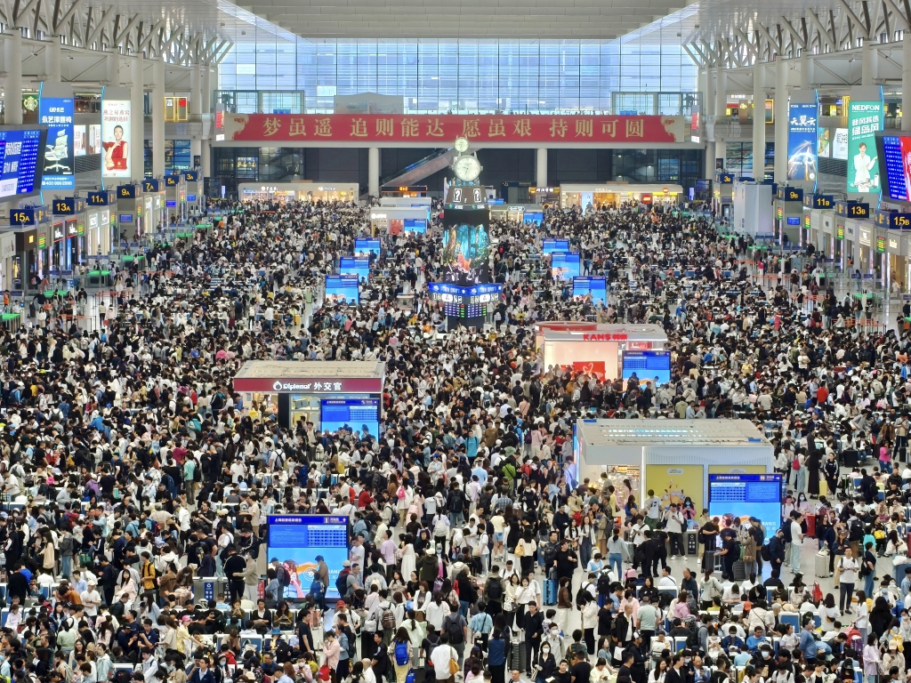 五一假期，长三角铁路张家港、台州等多个车站客发量创新高