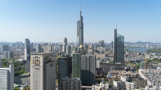 同為“東部重要中心城市”后交出首份季報：寧杭蘇表現(xiàn)如何？