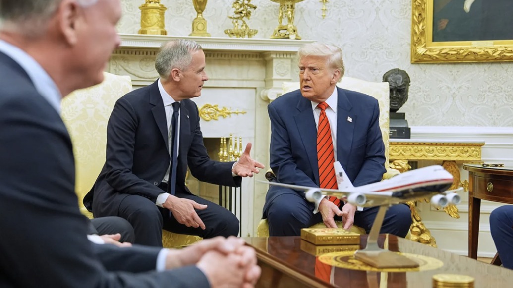 白宫又上演历史性一幕，加拿大总理当着特朗普的面称绝不卖国