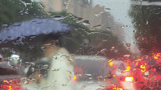 武漢市氣象臺發(fā)布暴雨黃色預(yù)警：加強防范城鄉(xiāng)積澇
