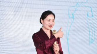 从资深记者到艺术经纪人，她以专业视角重塑书画收藏价值