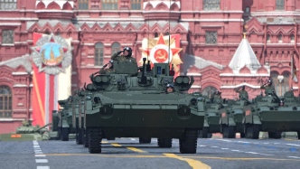 圖集｜俄羅斯舉行紀念蘇聯偉大衛國戰爭勝利80周年閱兵式