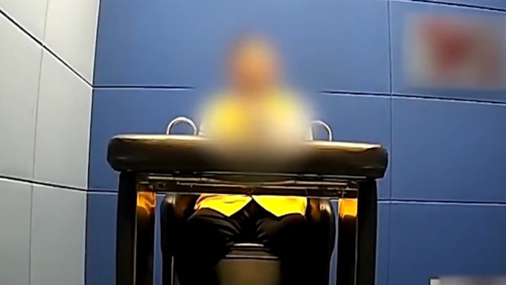 男子報(bào)警稱(chēng)車(chē)輛被盜，民警調(diào)查發(fā)現(xiàn)竟是自導(dǎo)自演