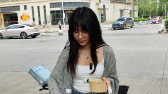 20歲臺灣女孩在武漢擺攤賣“燒仙草”：為愛奔現，看好未來發展計劃定居