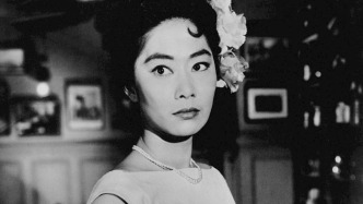 98歲再創(chuàng)歷史，她是好萊塢最尊敬的華人影后