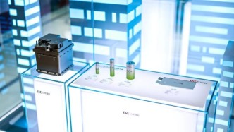 观察｜“双雄”格局下电池制造商如何生存：加码不同技术、抢滩新赛道