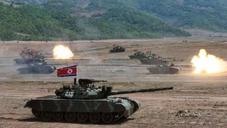 金正恩观摩朝鲜人民军各兵种战术综合训练