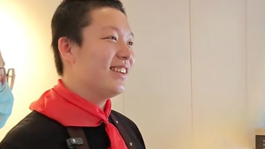 “每位顧客都是老師”，這家特殊的咖啡吧，背后的故事超有愛