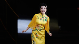 何賽飛趙文瑄版《日出》：悲涼的華麗