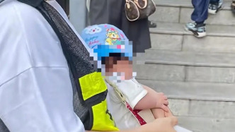 馬上評｜家長抱嬰兒值護學崗，如何避免“被自愿”？