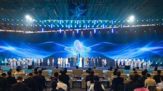 2025年上海科技节开幕，人形机器人首次登上科学红毯