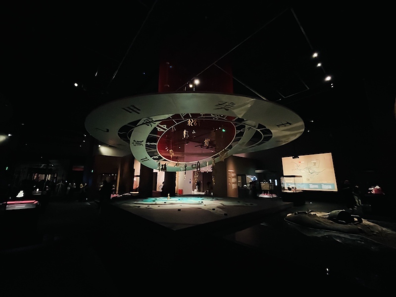 殷墟出土鸮尊时隔50年首次聚首，北京新展“看·见殷商”