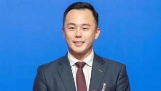 聘期三年已至：37歲香港青年葉家麟卸任三亞市旅游發(fā)展局局長