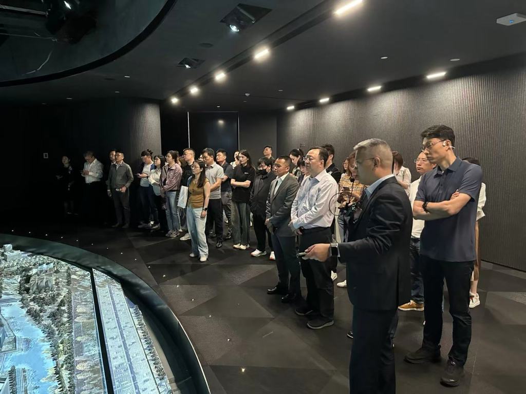 聚焦智能浪潮下的创业突围，“青年草坪创新创业湃对”走进北杨人工智能小镇