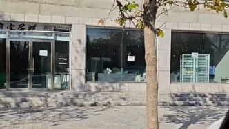 申請公開侵占土地建商鋪信息未獲回復，法院：權利人應先要求復議機關補充遺漏事項