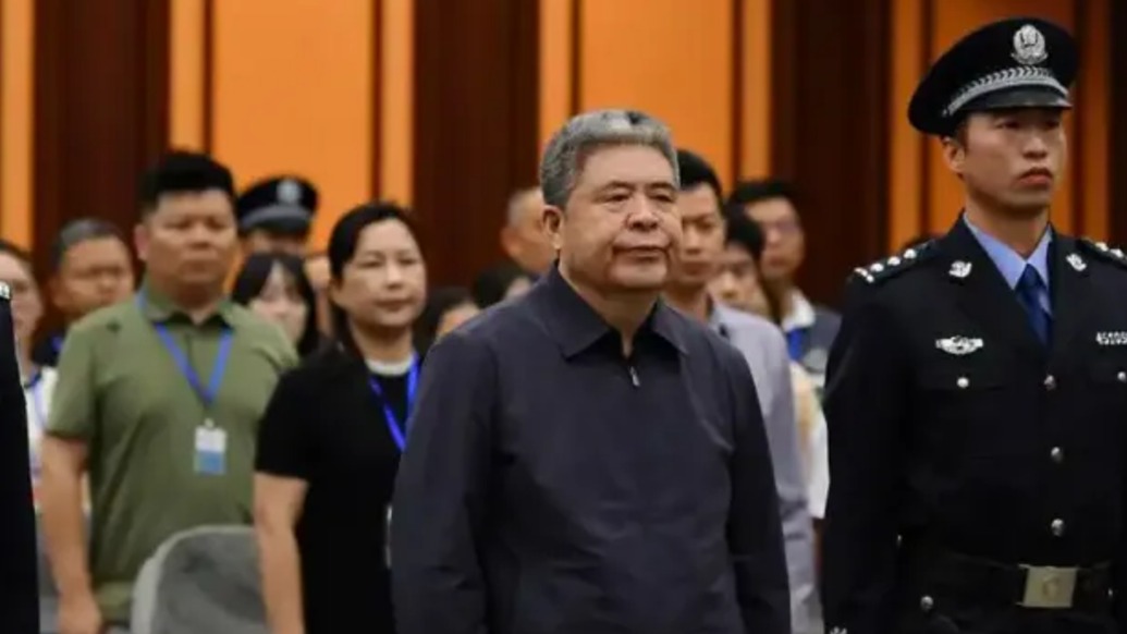 收受财物2.61亿余元，正部级韩勇被判死缓