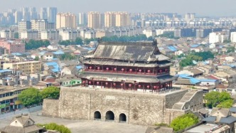 凤阳县鼓楼四周连夜搭起围挡，安徽省文物局已介入调查