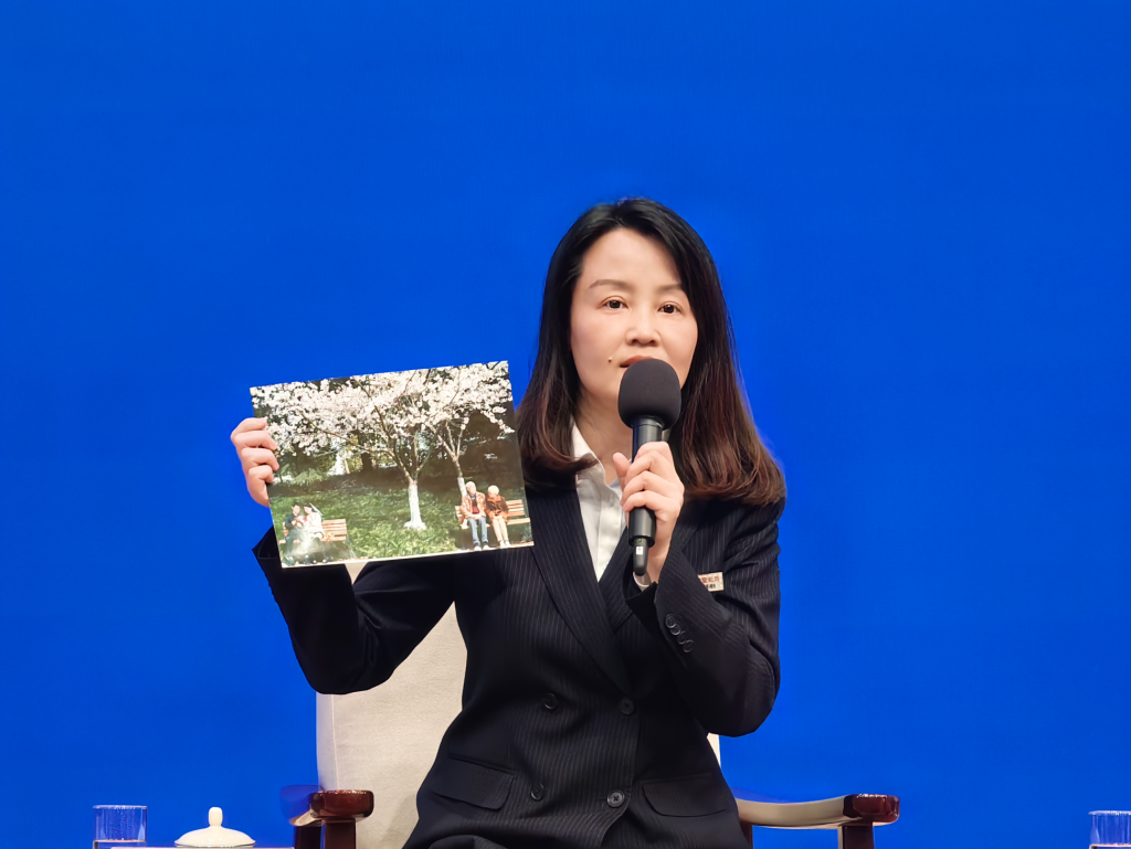 上海婚登人聂晶：见证爱情故事开启，也向长久婚姻致敬