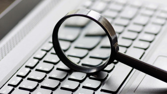 媒体刊文：“假官号”层出不穷，平台要当好把关人