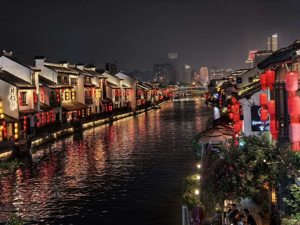 行走在无锡，为古运河写诗