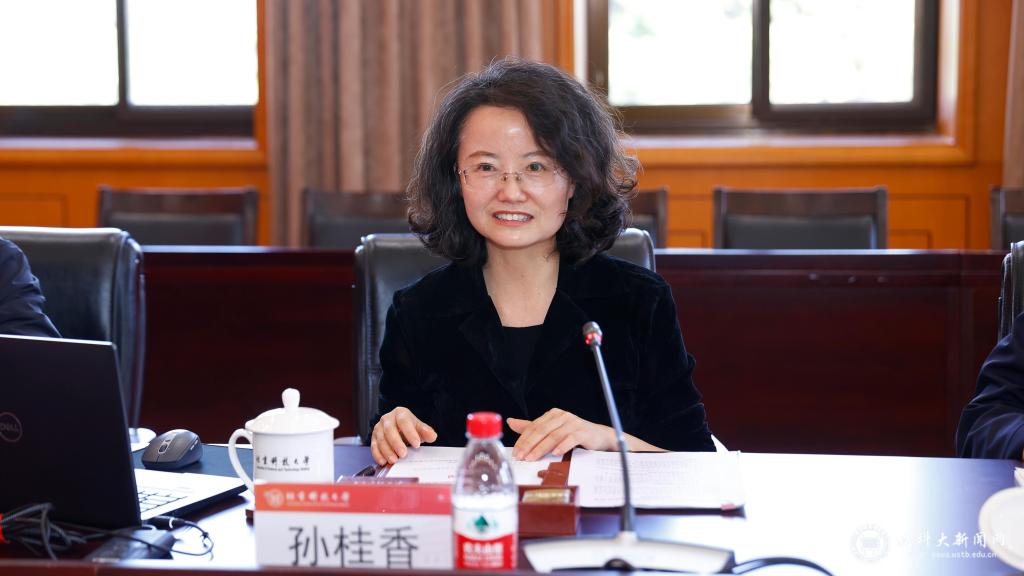 新设立的新疆工业学院，由孙桂香担任首任党委书记
