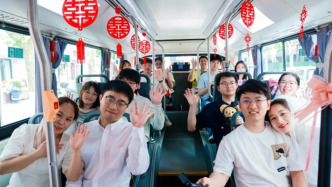 “520”“521”上海迎婚姻登记高峰，两日登记总量超5000对
