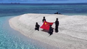 现场视频公布，中国海警依法对菲非法闯入船只采取管控措施