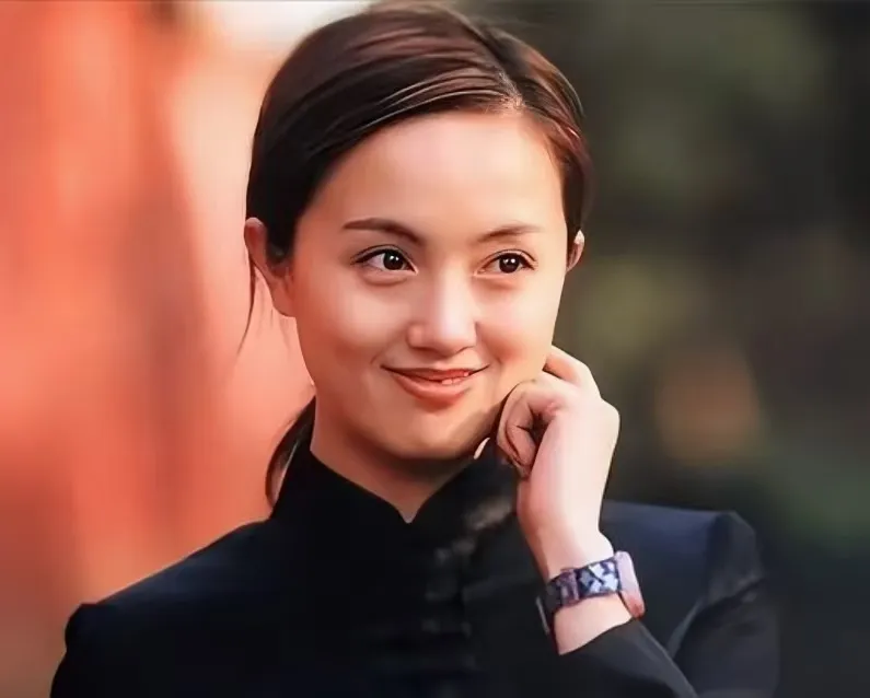 中国国家话剧院同事撰文悼念朱媛媛