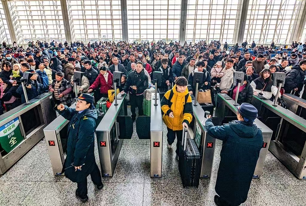 五座万亿之城去年人口增长逾十万，“增量冠军”重回一线城市