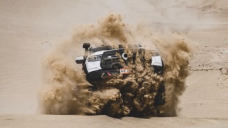 環(huán)塔日記｜高溫+沙漠，車手們直叫難