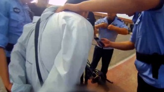 男子冒充“孙子”骗钱，上门取现被真民警抓获