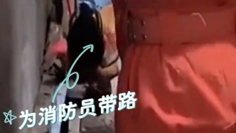 公雞沖鋒當(dāng)“最佳線人”帶119逮住20斤大蟒