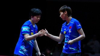 王曼昱/蒯曼横扫对手夺冠，国乒实现世乒赛女双19连冠