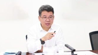 暨军民当选杭州市人大常委会主任，原为浙江省人大常委会副主任