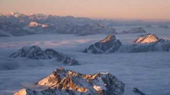 瑞士阿尔卑斯山周末连发事故，致6人遇难