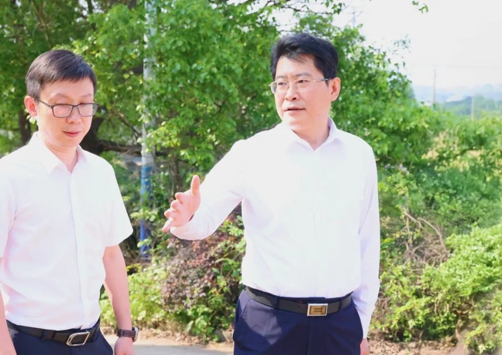 垃圾偷倒乱象被央视曝光后，萍乡市委书记实地督导专项整治