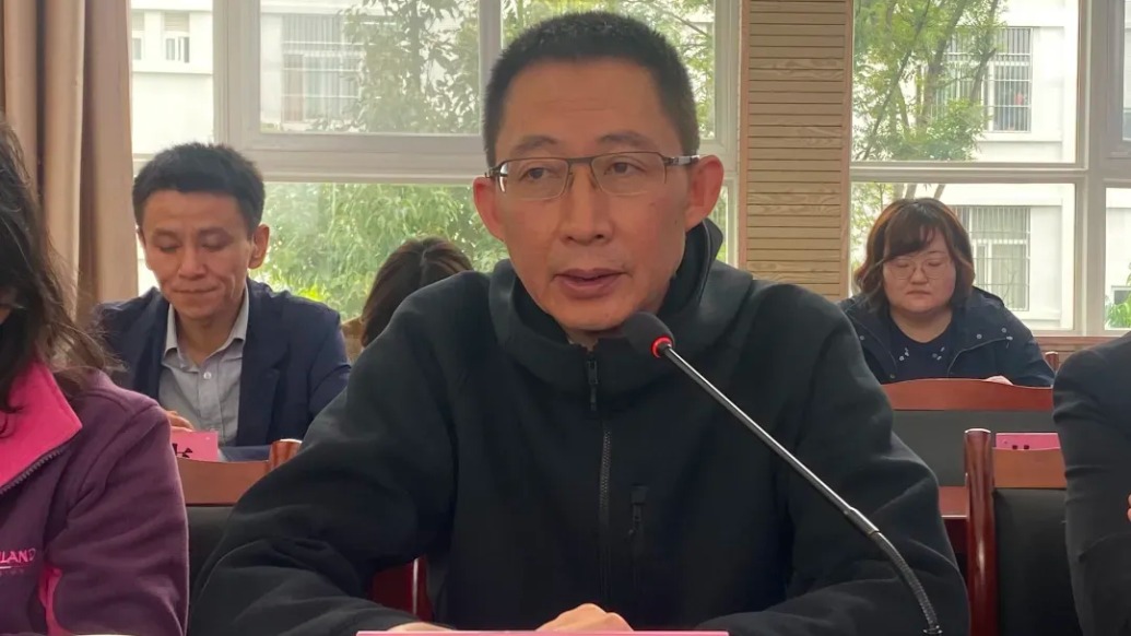 高峰已任中國僑聯(lián)黨組成員、副主席候選人