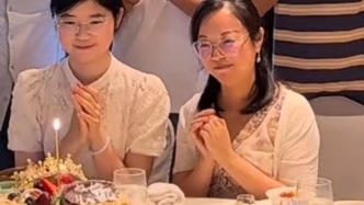 时间在走爱从未远离！14年前徒手接住坠楼女童 ，“最美妈妈”与被救女孩同框庆生