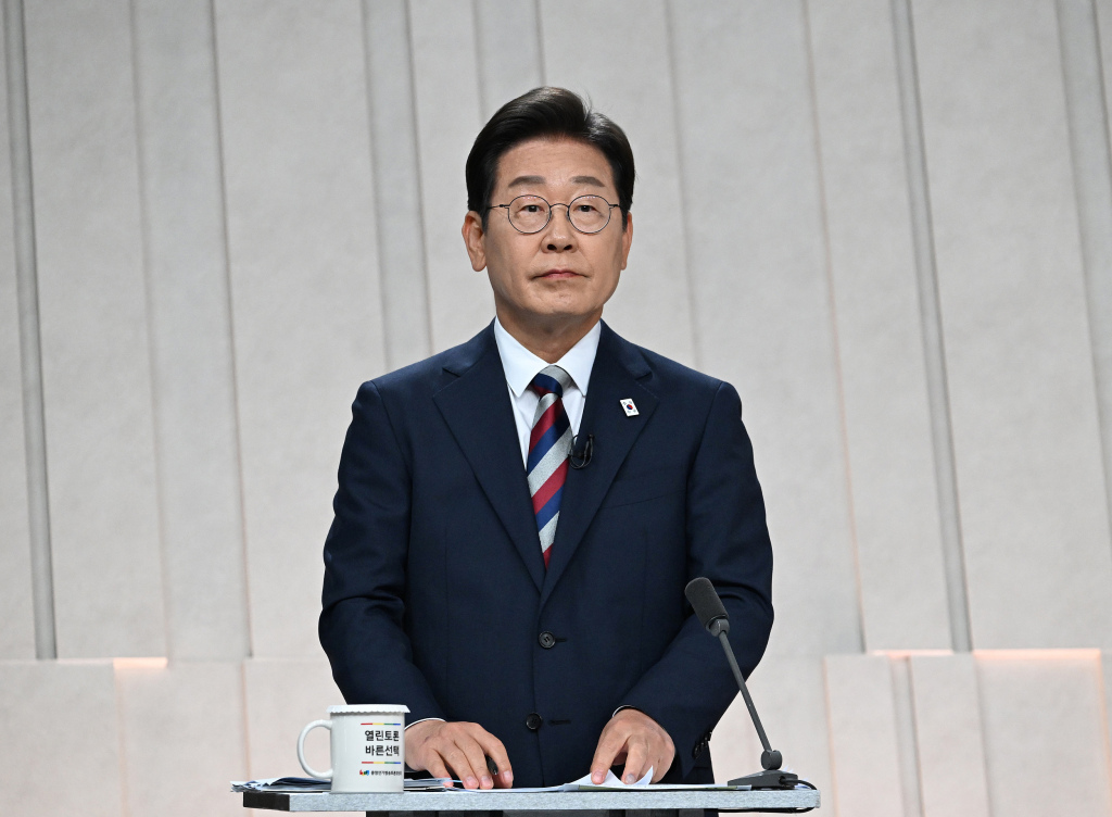 韩国大选最后一次民调：李在明支持率49.2%排首位