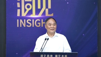 李書福：吉利需堅持兩條腿走路，不放棄傳統汽車研發制造