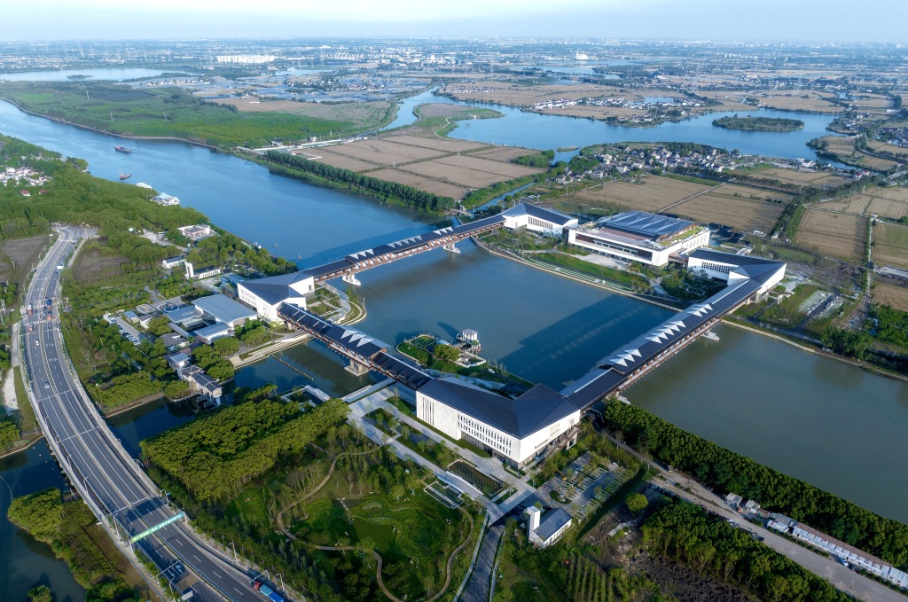 横跨沪苏浙，全国首个跨省域房建项目方厅水院是如何建成的？