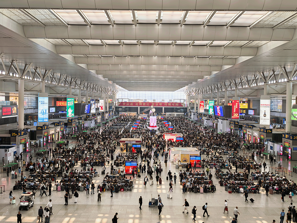 铁路上海站端午期间预计发送超238万人次，客流最高峰在端午当天
