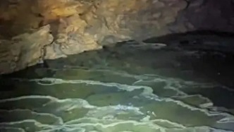 湖南慈利縣一溶洞因排污被污染，3家養(yǎng)殖戶被立案調(diào)查