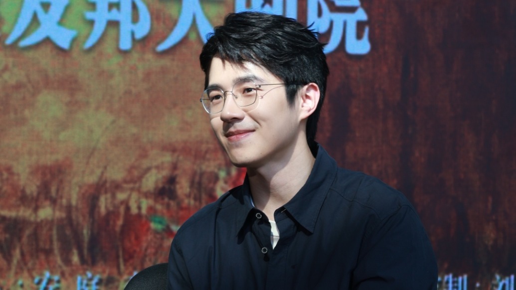 刘昊然要在上海话剧舞台上演扶贫干部