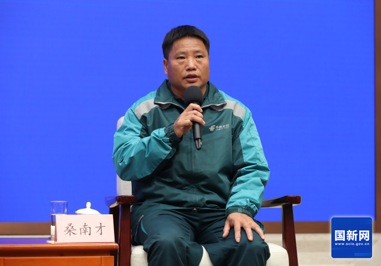 乡邮政所486公里邮路上的37年：桑南才见证百姓生活越过越好