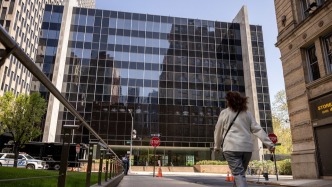 反轉的裁決與頻現的“三殺”：特朗普關稅亂象正重新定義權力與財富？