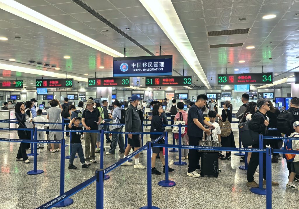 端午假期遇上儿童节，上海口岸出入境客流量预计超34万人次